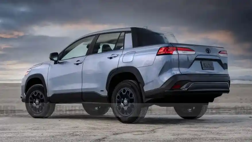 Foto - Toyota Corolla Pikap Bakal Hadir, Prototipenya Seliweran di Jalan Umum