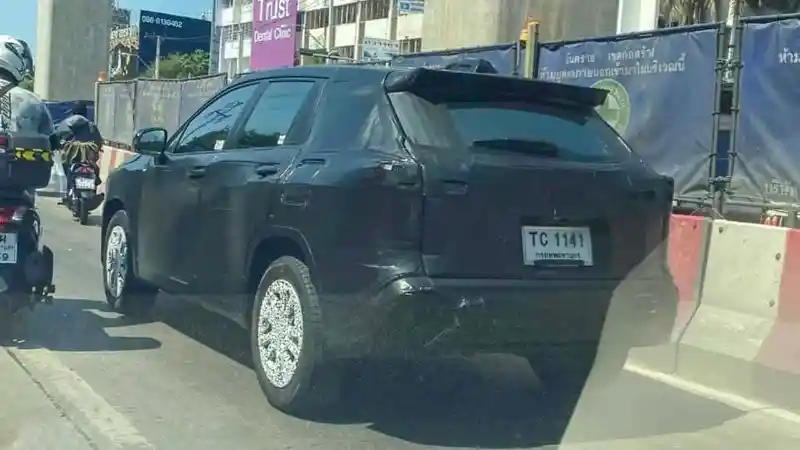 Foto - SPY SHOT: Toyota Corolla Cross
