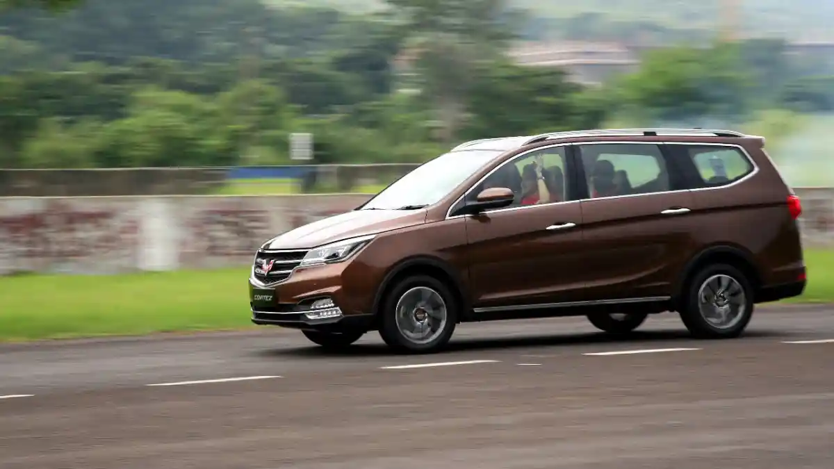 First Drive - FIRST DRIVE: Wuling Cortez i-AMT 2017