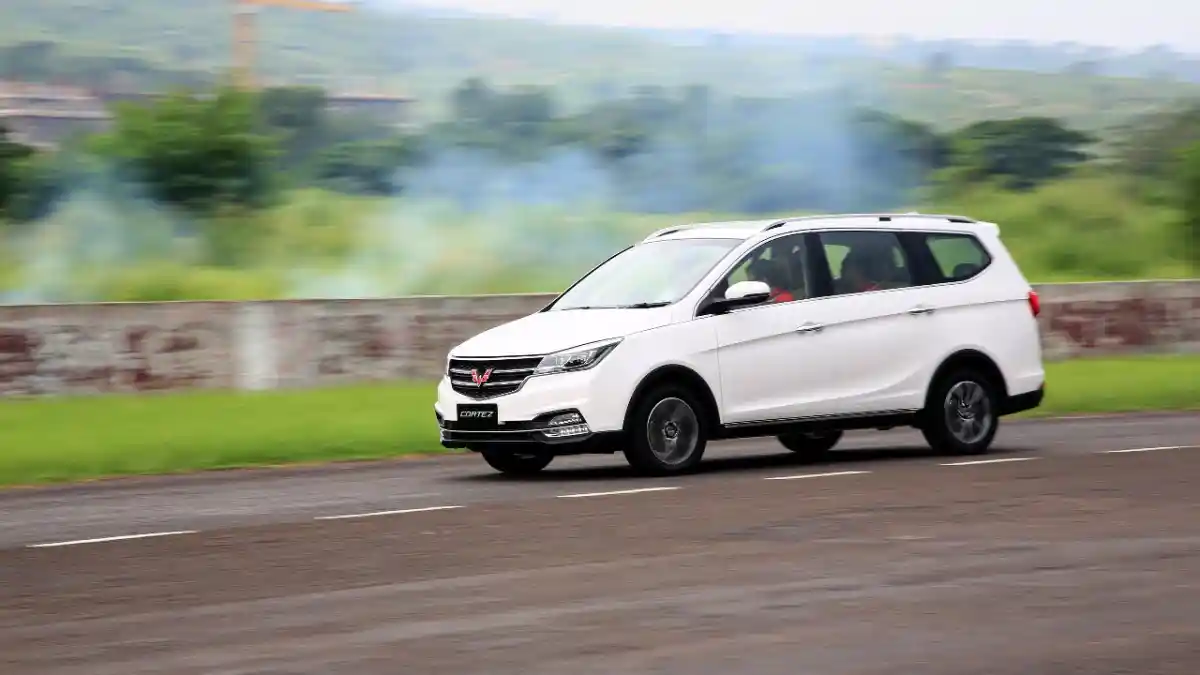 Berita - Kenapa Wuling Cortez Harus Pakai Transmisi Matic i-AMT?