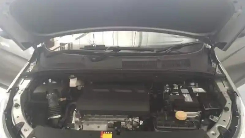 Foto - Komparasi Mesin dan Harga Xpander VS Cortez Turbo