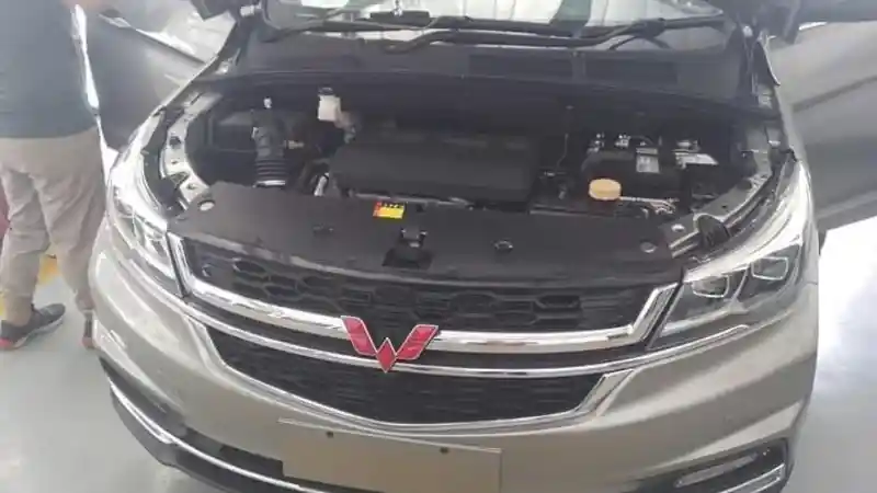 Foto - Wuling Cortez Turbo Sudah ada di Dealer! (10 Foto)