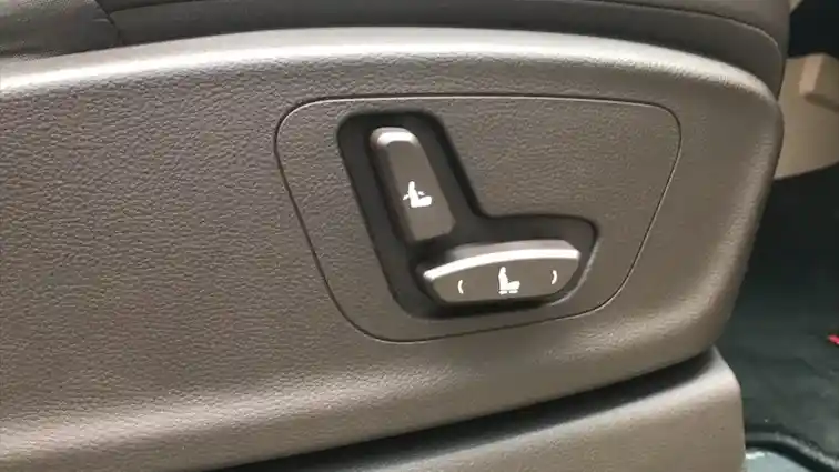 Foto - Fitur-Fitur Ini Dulunya Hanya Ditemukan Di Mobil Mewah