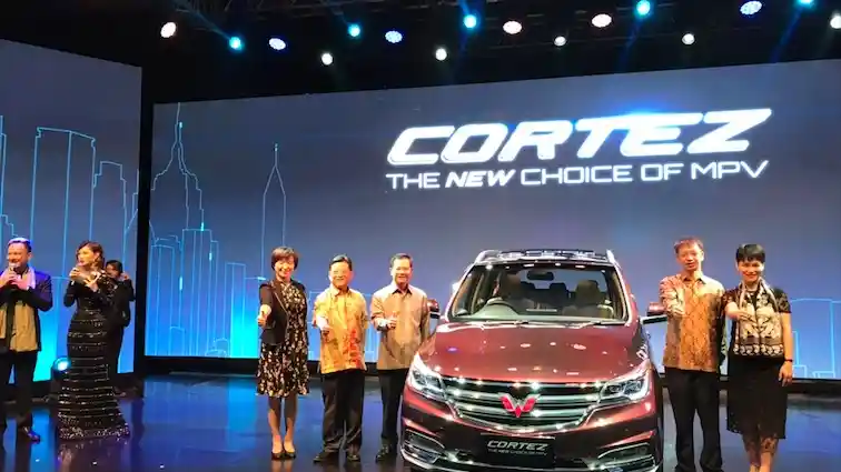 Foto - Wuling Cortez Bikin Keruh Pasar LMPV Juga?