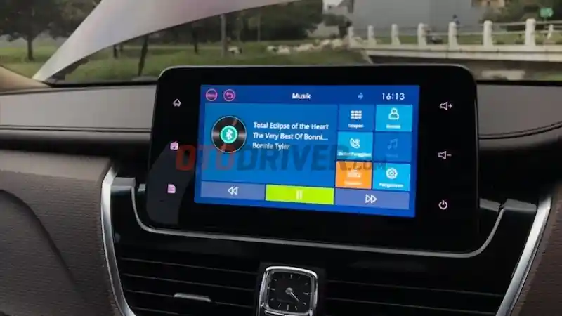 Foto - First Drive: Wuling Cortez 1.5 2018