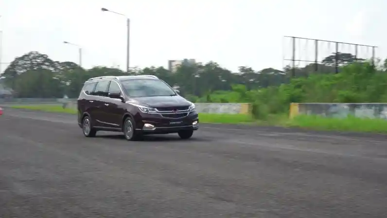 Foto - First Drive: Wuling Cortez CT CVT