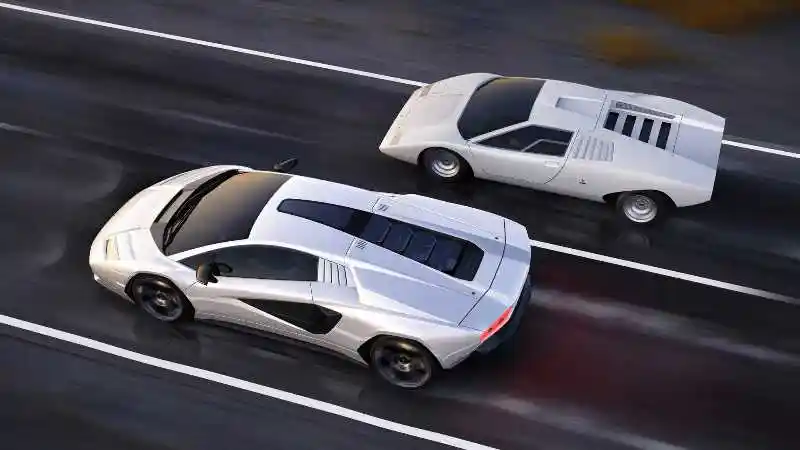 Foto - Lamborghini Countach Bangkit Kembali. Melenggang Dalam Wujud Supercar Hybrid 