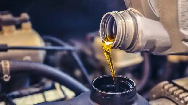 Berita - Cara Ganti Oli Mobil yang Benar Jangan Berdasarkan Jarak Tempuh Kilometer