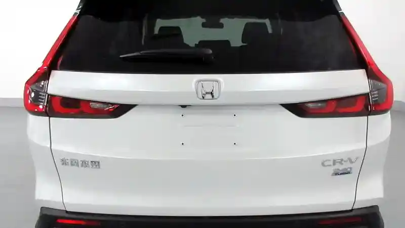 Foto - Tampilan Wajah CR-V Generasi VI Terkuak 