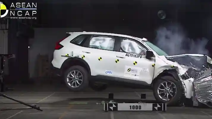 Crash Test - VIDEO: Crash Test Honda CR-V (ASEAN NCAP)