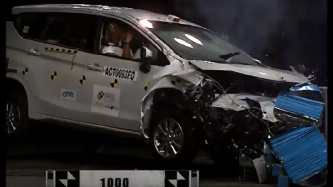 Crash Test - 7 Fakta Dari Hasil Tes Tabrak Mitsubishi Xpander