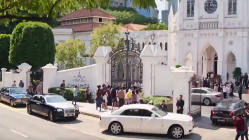 Foto - Deretan Mobil Keren di Film "Crazy Rich Asian"