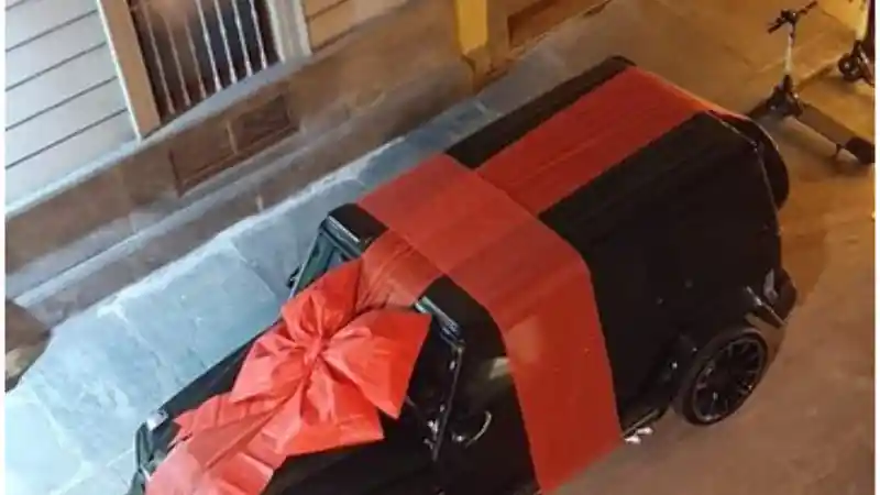 Foto - Mobil RP 10 Miliar Untuk Hadiah Ulang Tahun Cristiano Ronaldo