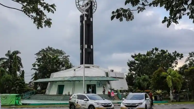 Berita - Rombongan Honda CR-V Turbo Susuri Kalimantan Sambil Uji Mesin