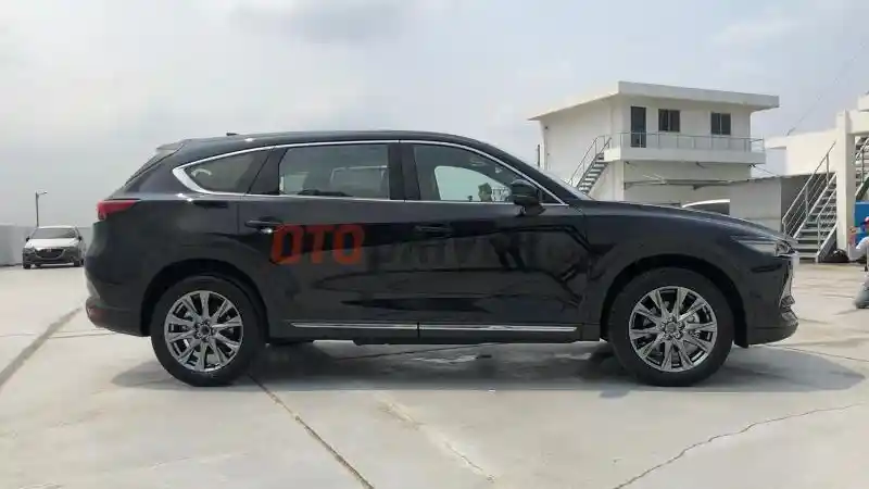 Foto - Spesifikasi dan Harga Mazda CX-8 yang Baru Meluncur