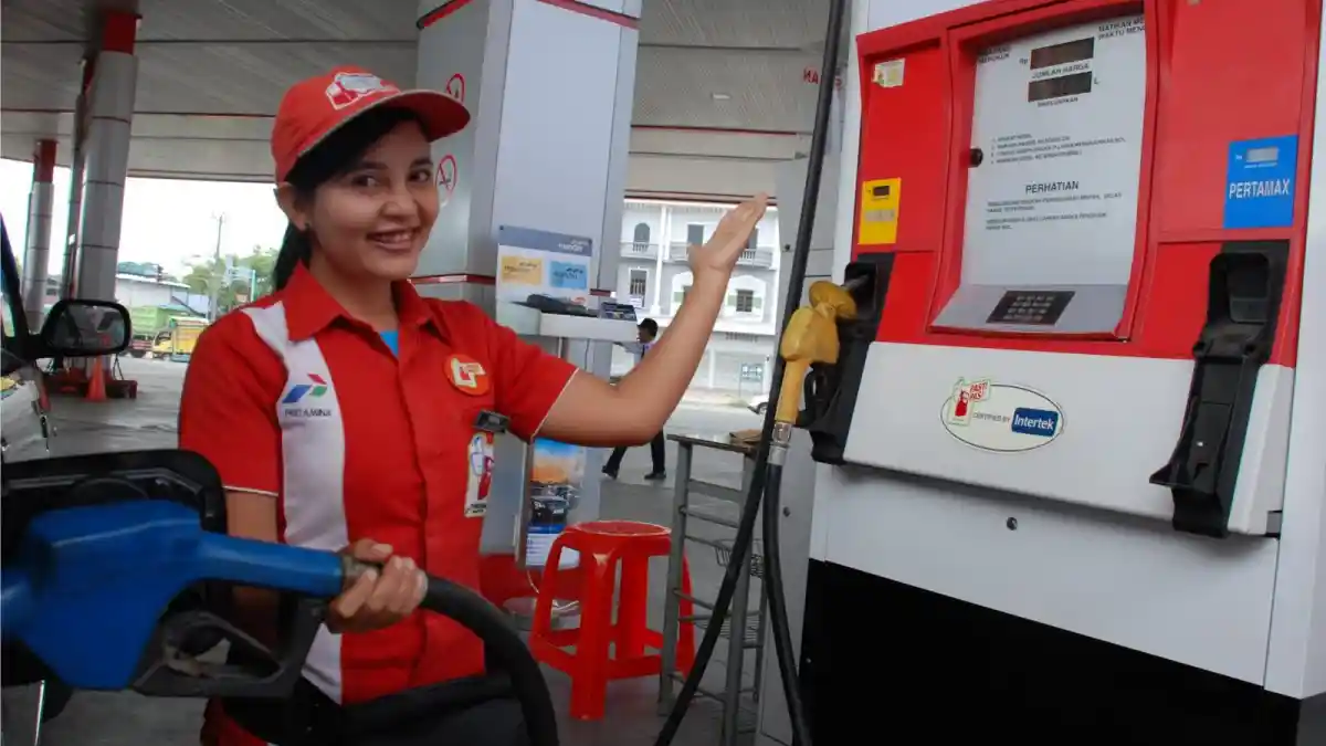 Foto - Ternyata Ini Dampak Yang Terjadi Jika Mobil Berstandar BBM Oktan 92 Menggunakan Oktan 90