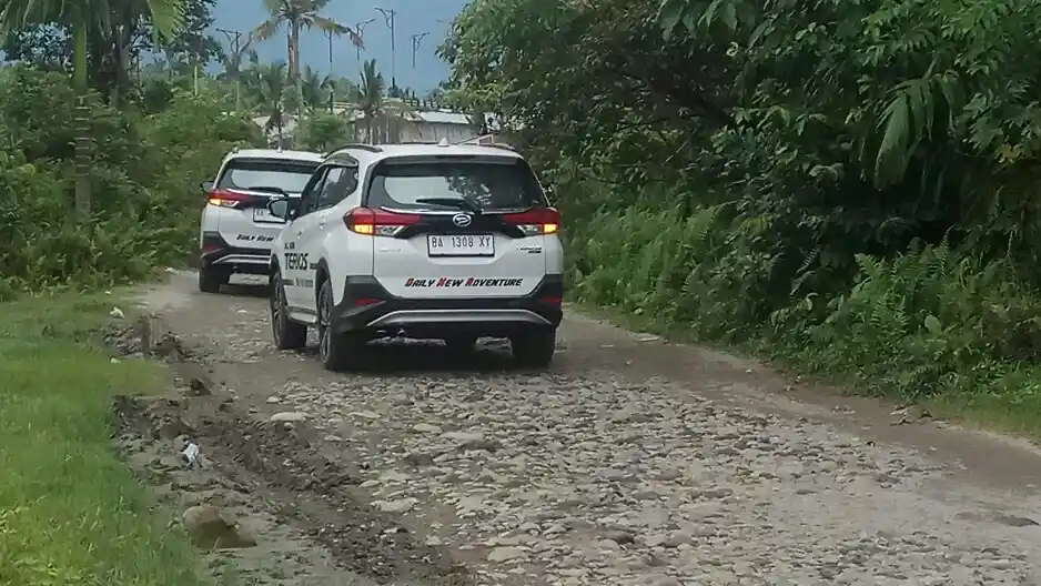Foto - Menguji Performa Daihatsu All New Terios di Sumatera Barat (Bagian 2)