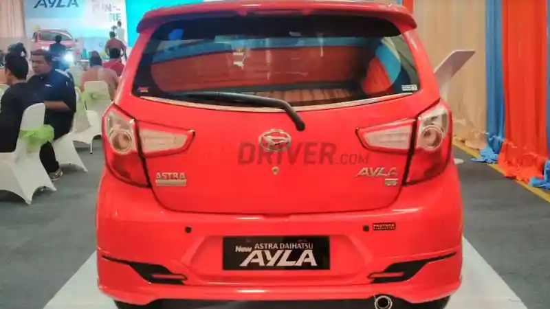 Foto - GALERI: Daihatsu Ayla 1.000 CC Facelift (20 Foto)