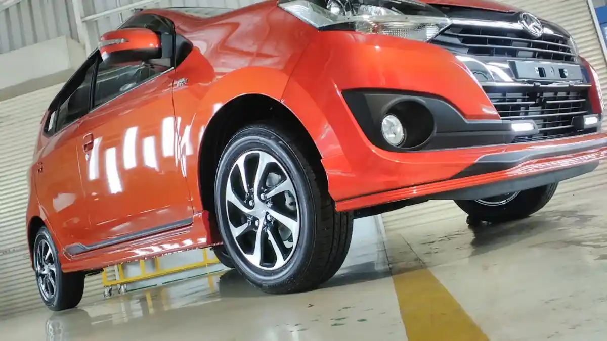 Foto - Ini Prediksi Performa Dan Kehematan Daihatsu Ayla 1.200 CC 