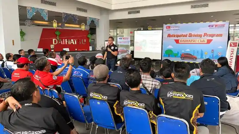 Foto - Tak Cuma Bikin Mobil, Daihatsu Berusaha Buat Konsumen Cakap Berkendara
