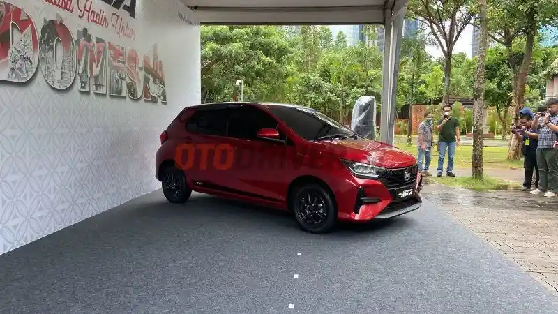 Foto - FIRST DRIVE: All New Daihatsu Alya 2023