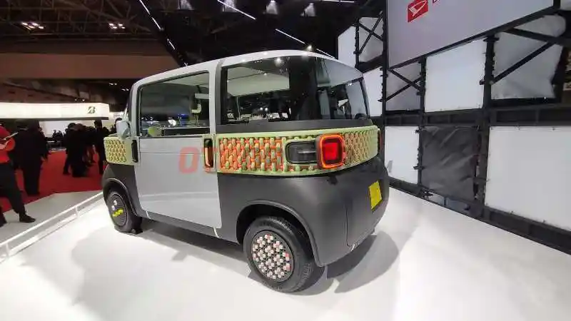 Berita - Mobil Konsep EV Daihatsu, Ramah Lingkungan dan Bisa Didaur Ulang 