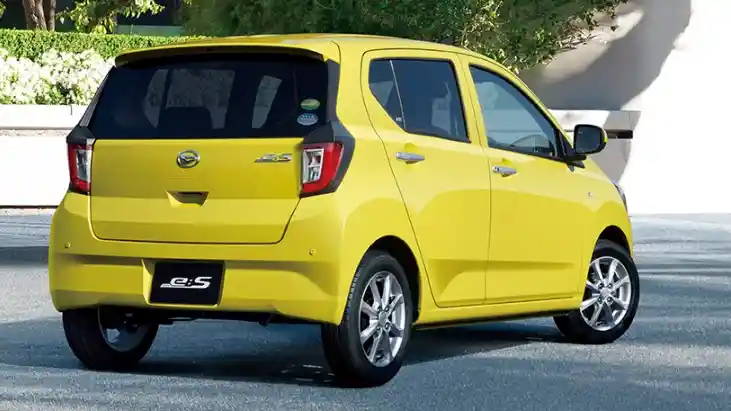 Foto - Daihatsu Hadirkan New Mira Di Jepang, Klaim Kehematannya Mengejutkan