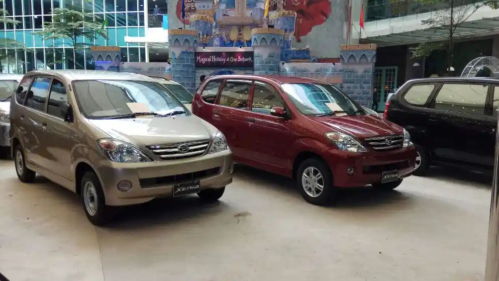 Berita - Daihatsu Tuntaskan Janji Rekondisi Gratis Ratusan Mobil Selama 2017