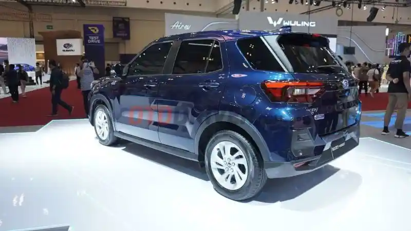 Foto - Daihatsu Akan Luncurkan Rocky Hybrid Di GIIAS 2025? Simak Spesifikasinya