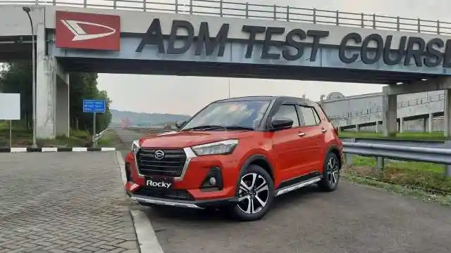 Foto - Daftar Harga DAIHATSU Terbaru (November 2021)