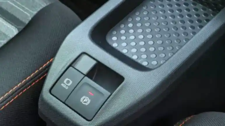 Foto - Daihatsu Rocky Dapatkan Varian Hybrid Di Jepang. Gunakan Jurus Yang Sama Dengan Nissan Kick e-power