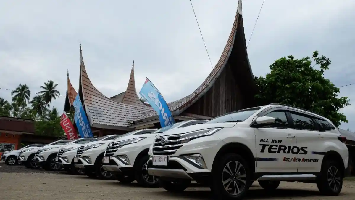 Foto - Jelang Lebaran, Ini Peringkat Merek Mobil Terlaris di Indonesia