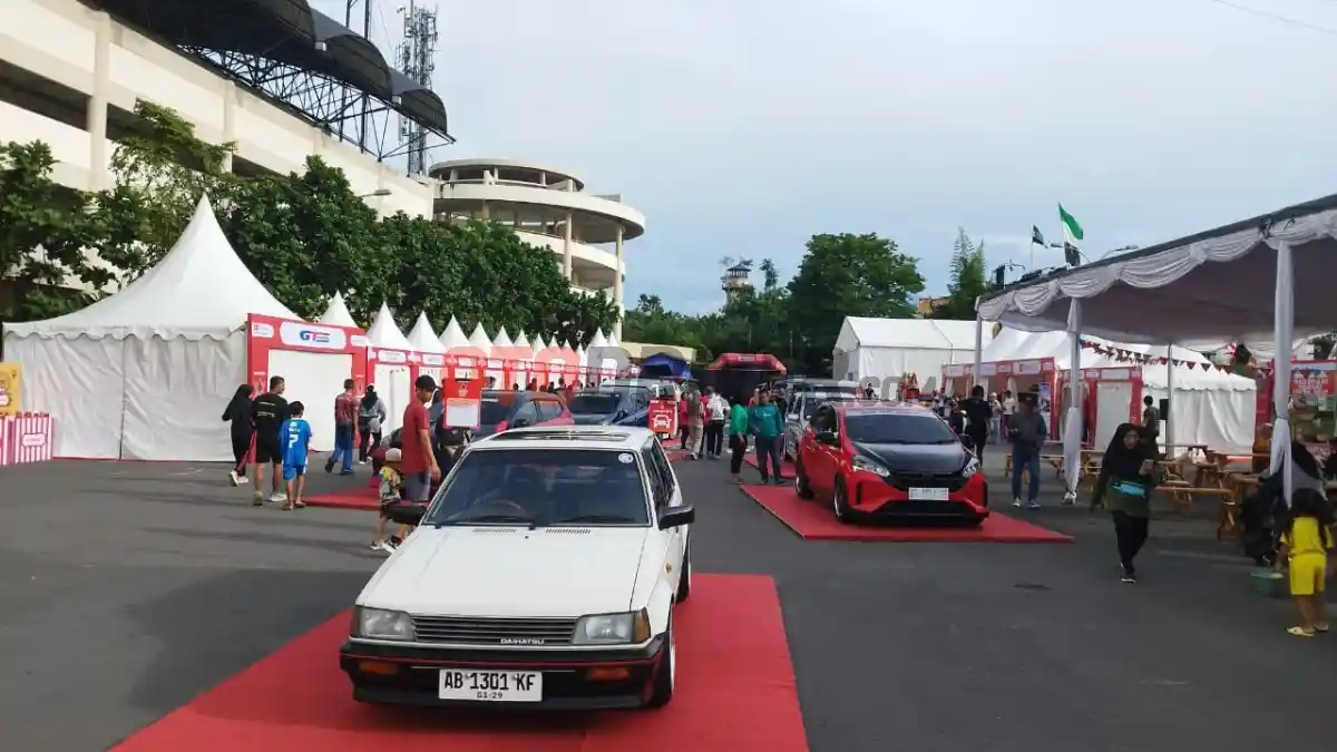 Foto - Charade Jadi Mobil Paling Sepuh Tapi Paling Trendy Di Daihatsu Kumpul Sahabat Sleman