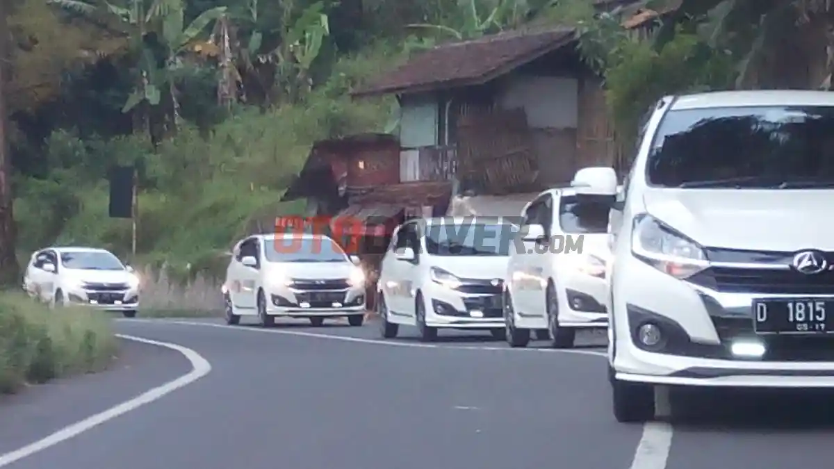 Foto - Mobil Daihatsu Bertransmisi Manual Masih Tinggi Peminatnya