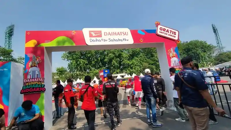 Berita - Masyarakat dan Komunitas Tunjukkan Antusiasme Tinggi di Daihatsu Kumpul Sahabat Sidoarjo