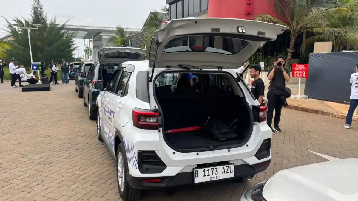 Foto - Beberapa Penyegaran Daihatsu New Rocky Yang Bikin Lebih Sporty, Harga Rp 228 Jutaan