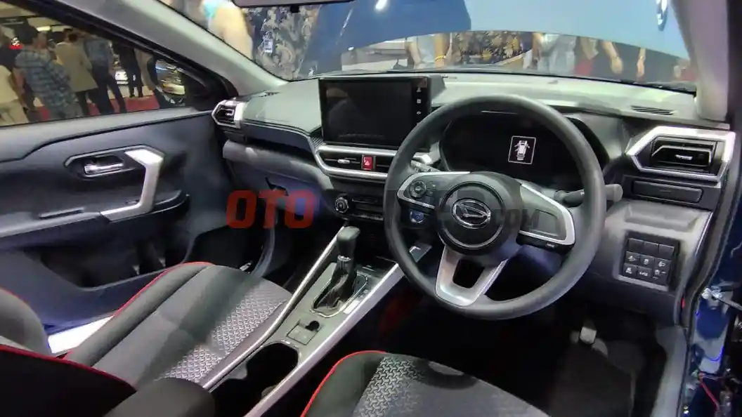 Foto - Mencoba Daihatsu Rocky e-Smart Hybrid, Lebih Mantap Dari Rocky Versi Lokal