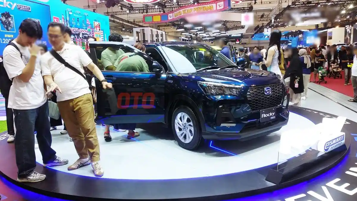 Berita - First Buyer Tertarik Dengan Hybrid Daihatsu
