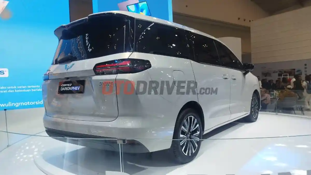 Foto - Wuling Cortez Darion Mulai Diproduksi Tahun Ini, Varian EV Dijual Di Rp 400 jutaan