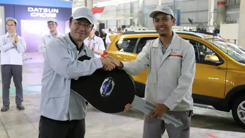 Foto - Datsun Cross Baru Mulai Diproduksi di Purwakarta