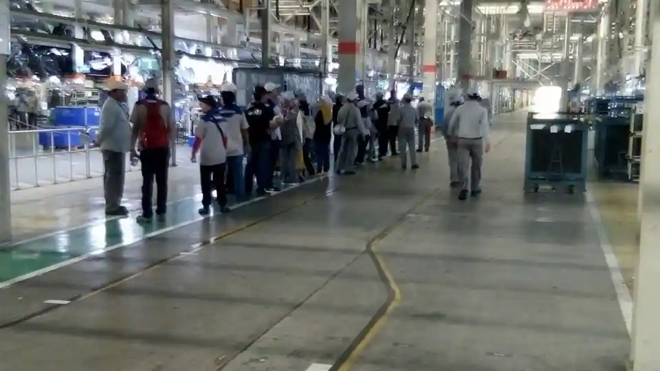 Foto - Datsun Go+ Community Indonesia Melihat Tempat Kelahiran Mobilnya