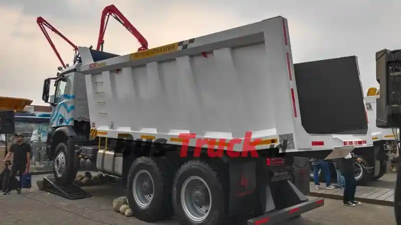 Foto - Jenis-Jenis Karoseri Truk Tambang Versi Mercedes-Benz