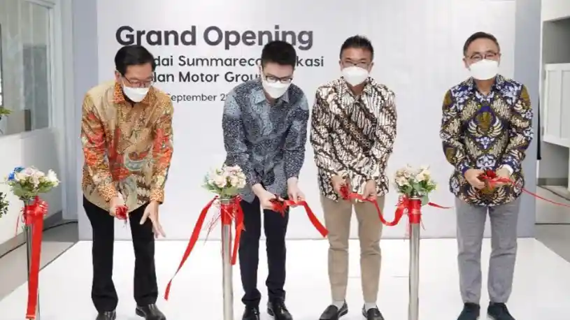Foto - Hyundai Kian Gencar Perluas Ekspansi, Buka Dealer Baru Di Summarecon Bekasi