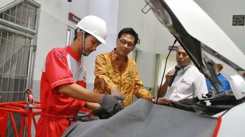 Foto - Permintaan Xpander Membludak, Mitsubishi Resmikan Dealer Baru di Pontianak