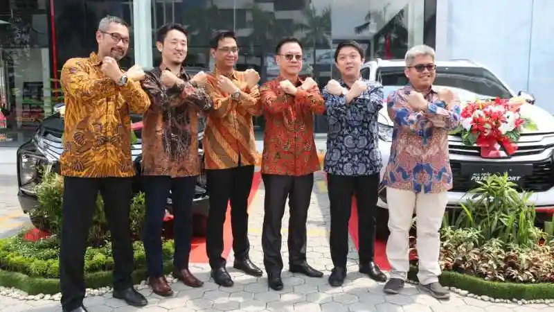 Berita - Dealer Baru Mitsubishi di Medan Siap Servis 16 Mobil Per Hari