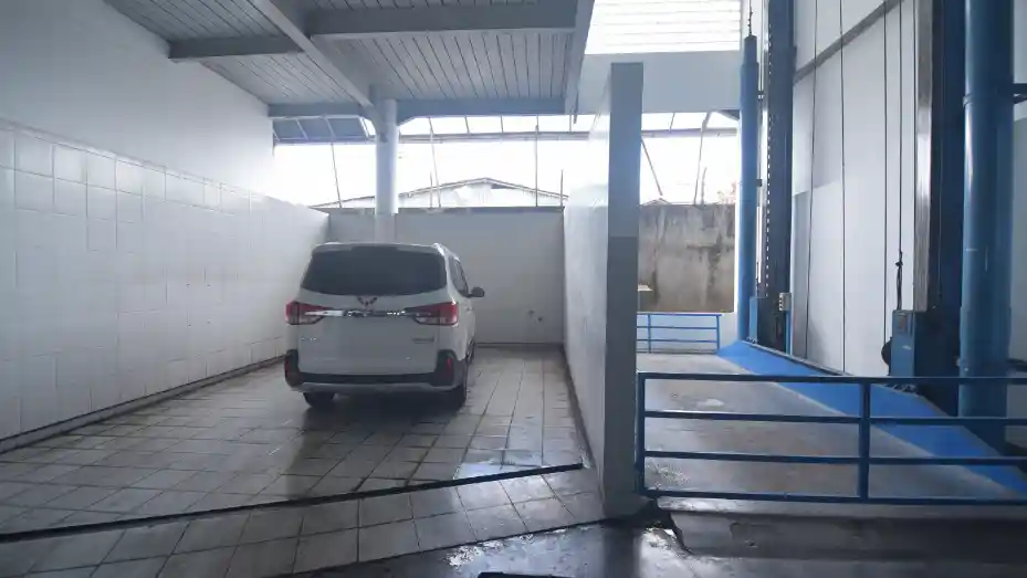 Foto - Melihat Isi Dealer Wuling Bali (10 Foto)