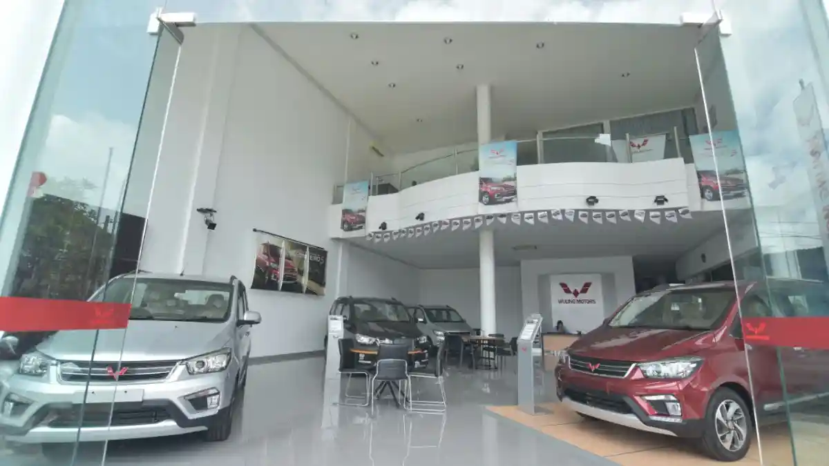 Berita - Melihat Isi Dealer Wuling Bali (10 Foto)