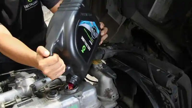 Foto - Deltalube Luncurkan Oli Baru Cocok Untuk Mesin Diesel Modern