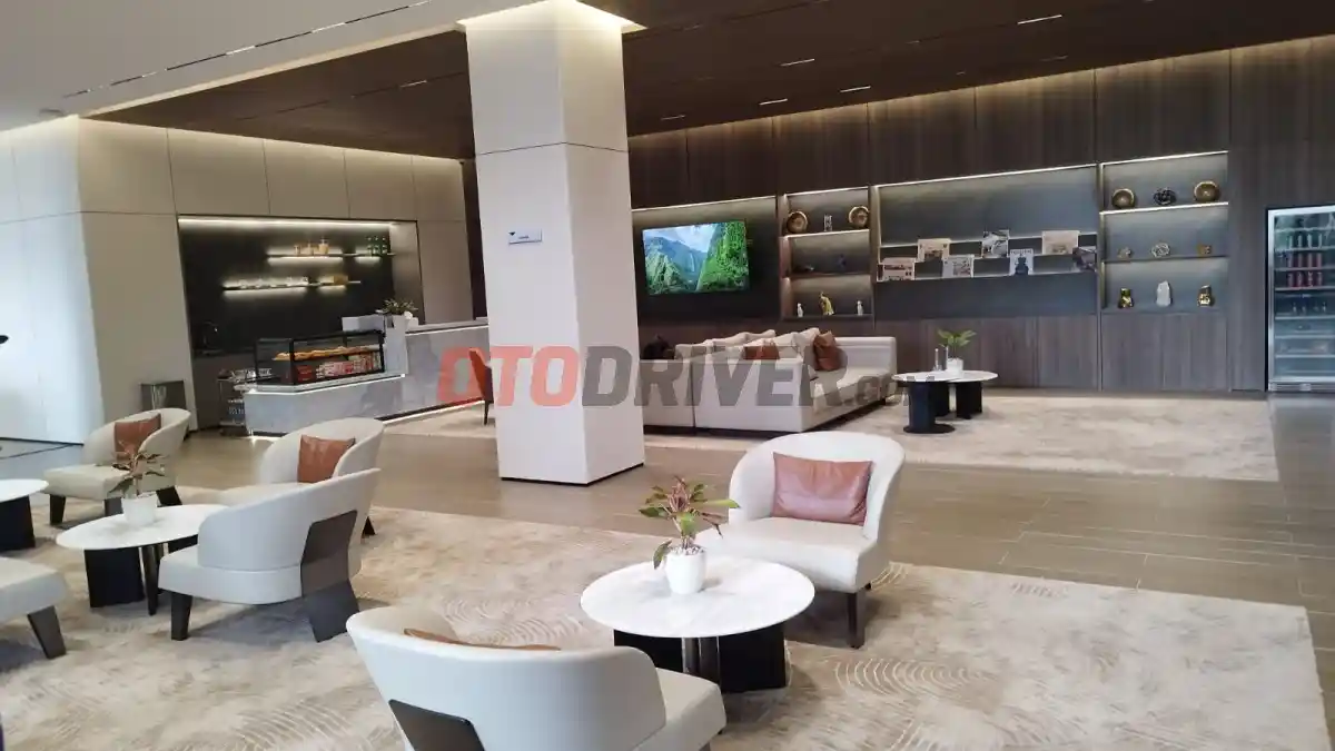 Foto - Denza Buka Dealer Ke-5 Berharga Rp 100 Miliar, Menerapkan Standar Layanan Premium