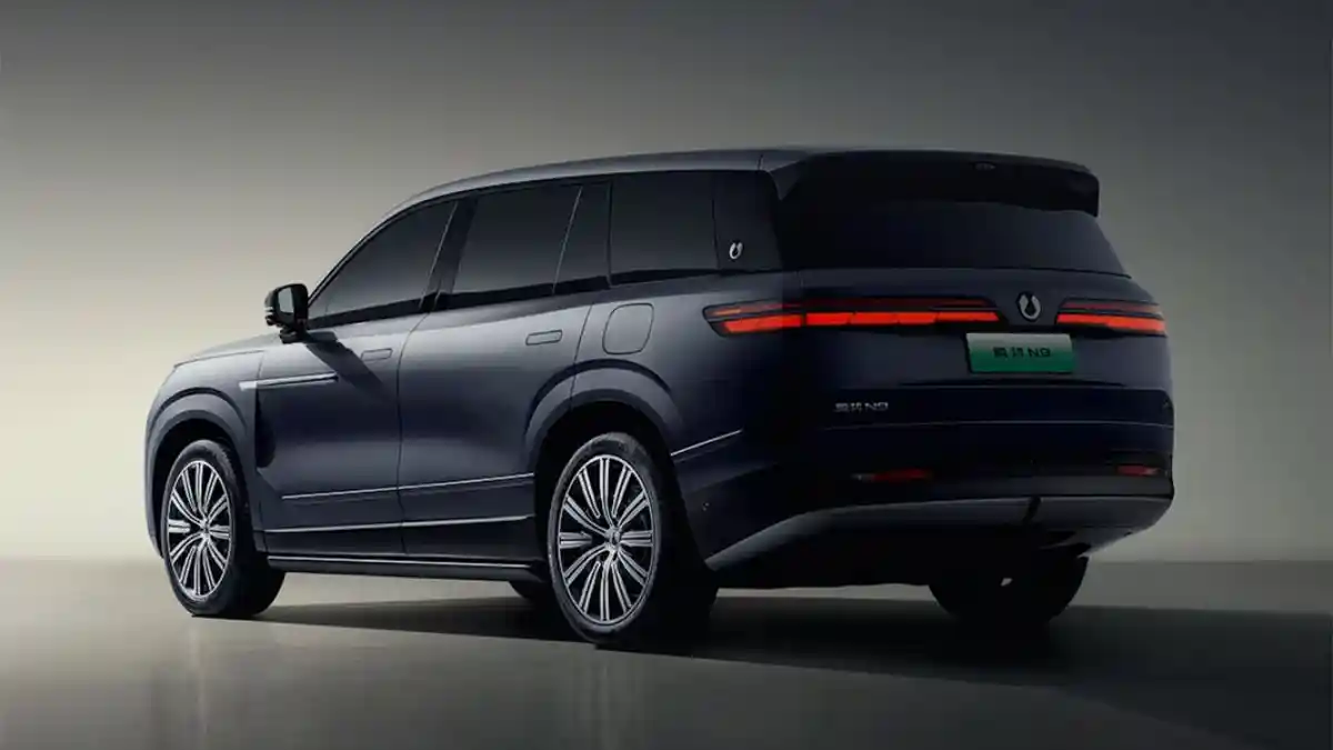 Foto - Denza Luncurkan SUV N9 Di China, Apa Kehebatannya?